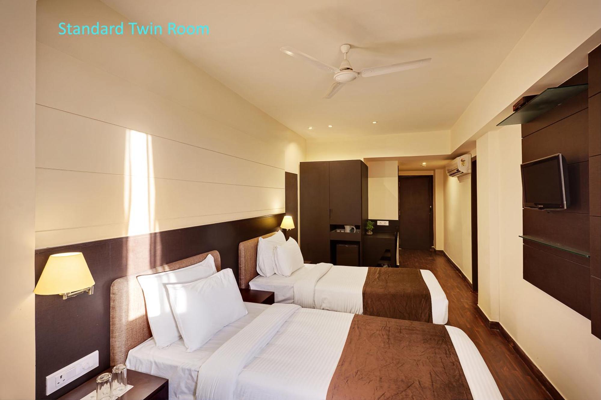 Whispering Palms Hotel جايبور المظهر الخارجي الصورة