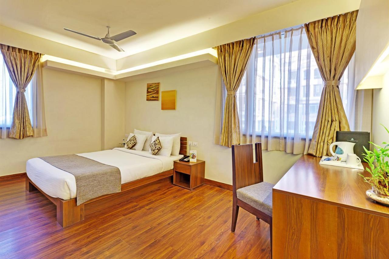 Whispering Palms Hotel جايبور المظهر الخارجي الصورة