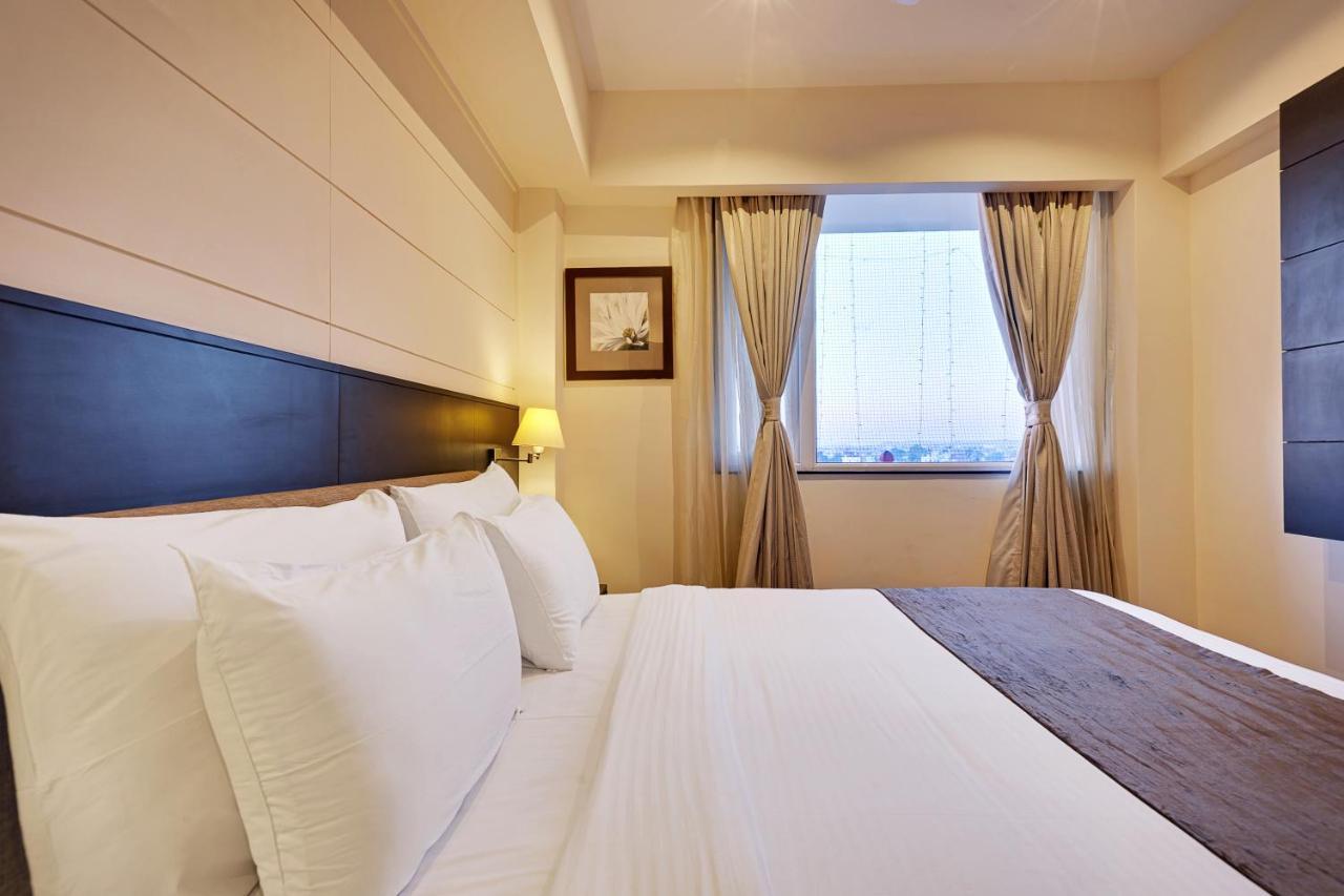 Whispering Palms Hotel جايبور المظهر الخارجي الصورة