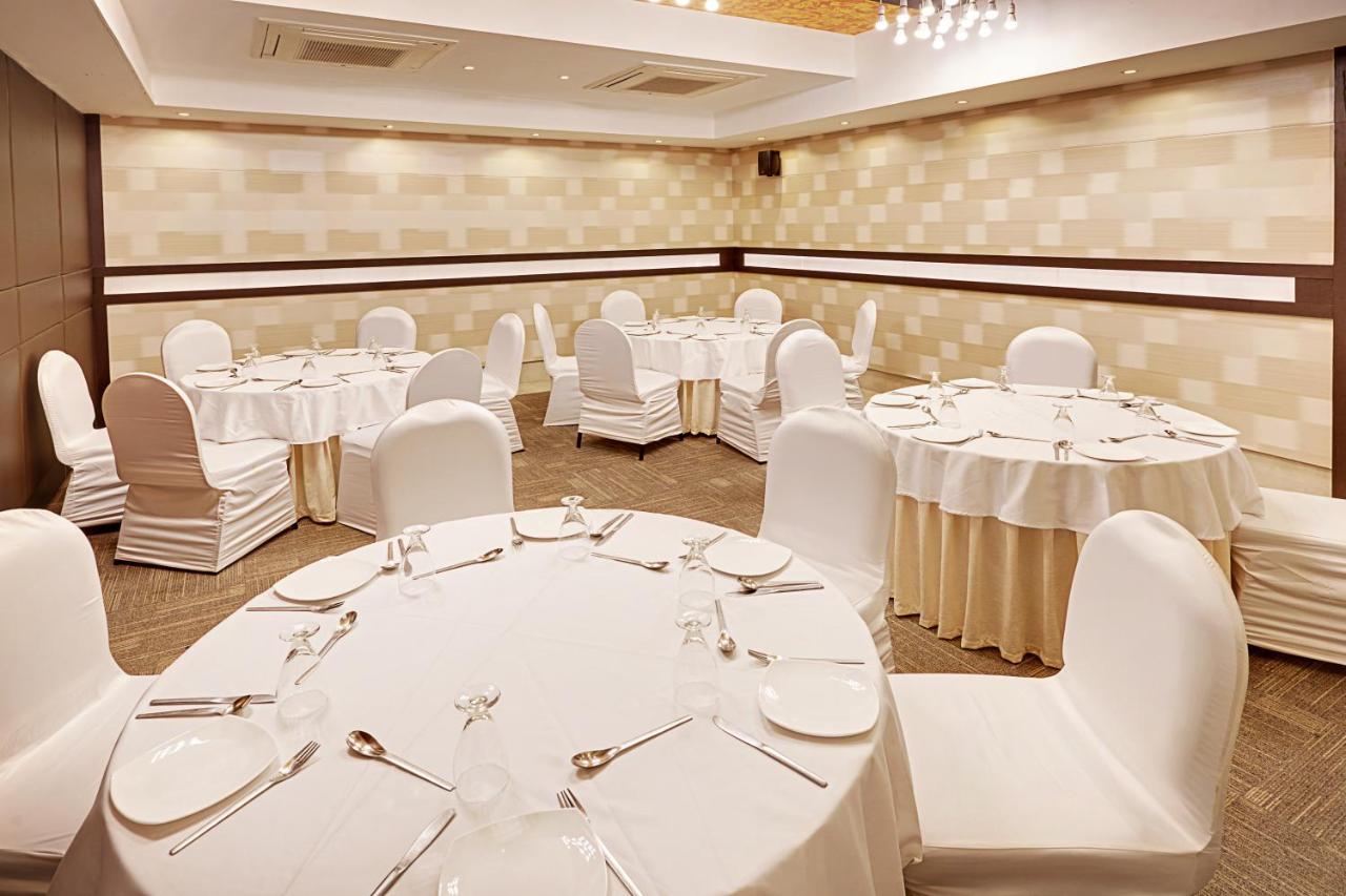 Whispering Palms Hotel جايبور المظهر الخارجي الصورة